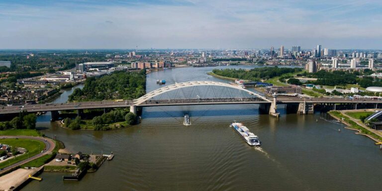 Brugtransport boogbruggen Van Brienenoordbrug naar SAMEN