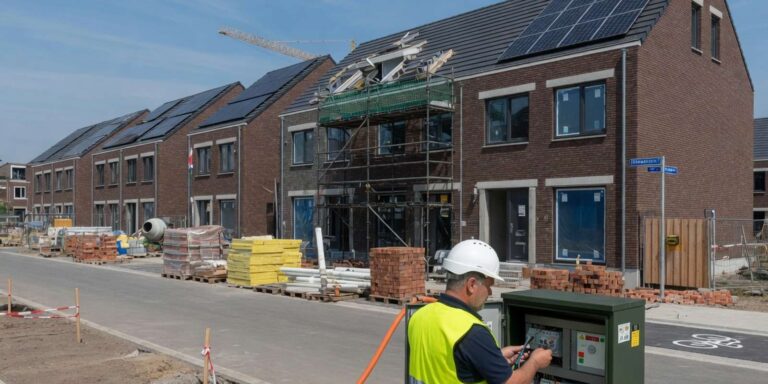 VNG: 360.000 aanvragen voor stroomaansluiting bij nieuwbouw